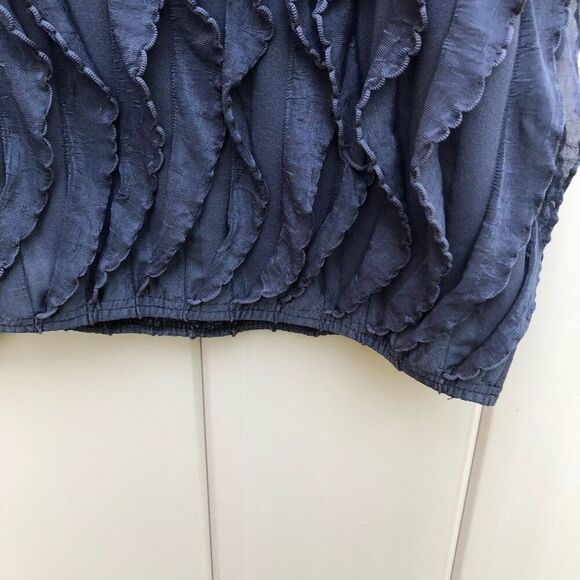 Espresso Size Extra Large (XL) Grey Tank with Ruffles - Picture 3 of 4